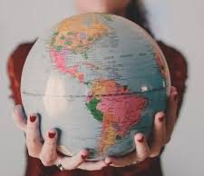 “Enence” – Pajisja që po përmbys botën e përkthimit dhe po sjell revolucion në turizëm (e jo vetëm…)