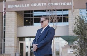 Avokati bamirës Jon Miller