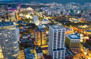 Zbehja e heshtur, por e shpejtë e euforisë së kullave