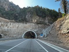 Gjykata Speciale gjen 4 fajtorë për abuzimet me tenderin e ndërtimit të një tuneli – mes tyre ish-drejtoreshën e ARRSH, Sonila Qato