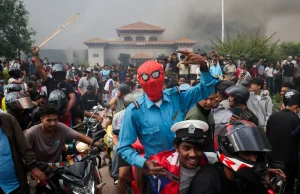 Nepali, shteti himalaian me 30 milionë banorë ndizet nga protestat e dhunshme