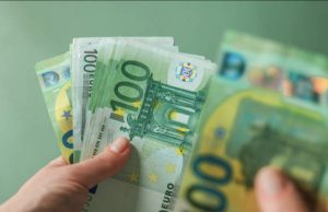 “Mbani para cash në shtëpi” – alarmi i Bankës Qendrore Evropiane që tronditi perceptimet ekonomike