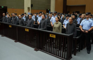 Kina me dorë të hekurt në kufijtë e saj: Myanmar – 39 anëtarë të familjes mafioze “Ming” dënohen, 11 me vdekje