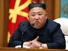 Kim Jong Un i shpall “luftë” fjalorit perëndimor: ndalohet “hamburgeri”, “karaoke”, “akullorja”