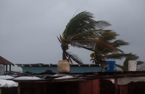 Uragani “Melissa” godet Xhamajkën si Kategoria 5 — stuhia më e fuqishme ndonjëherë që ka prekur ishullin