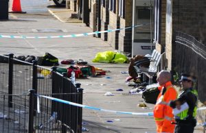 Sulmi me thikë në tren në Angli, policia: nuk ishte akt terrorist