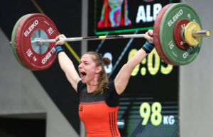 Enkileda Carja, kampione e trefishtë e Europës